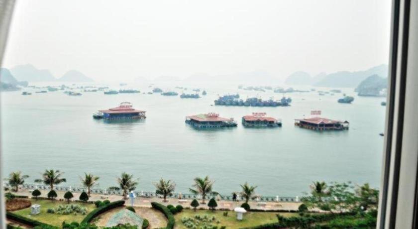 Long Cat Ba Hotel 2*