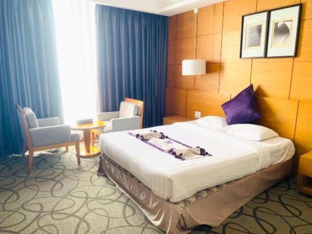 Iris Tho Hotel 4*