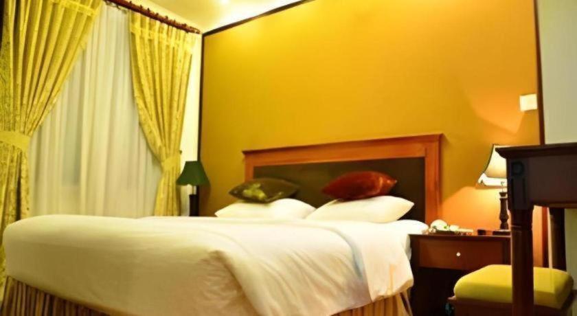 Atrium Hotel Hanoi