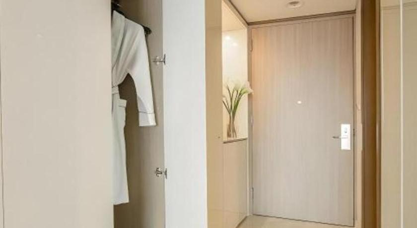 Calidas Landmark72 Royal Hotel 5*