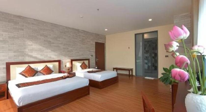 Tan Binh Hotel 4*