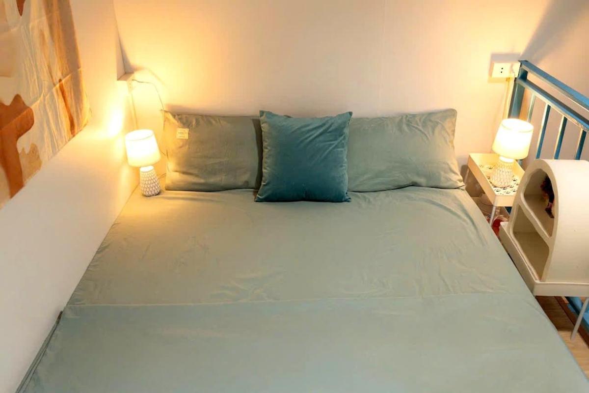 Heart Of Hoan Kiem-rare 5br Private House Unique Design Travel Hub 13pax Holiday home *