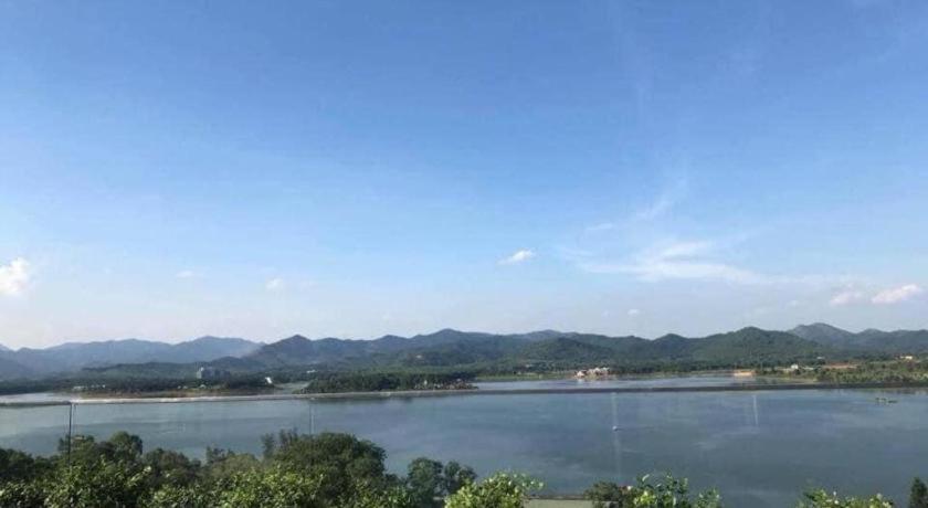 Lakeside Dailai Ngoc Quang