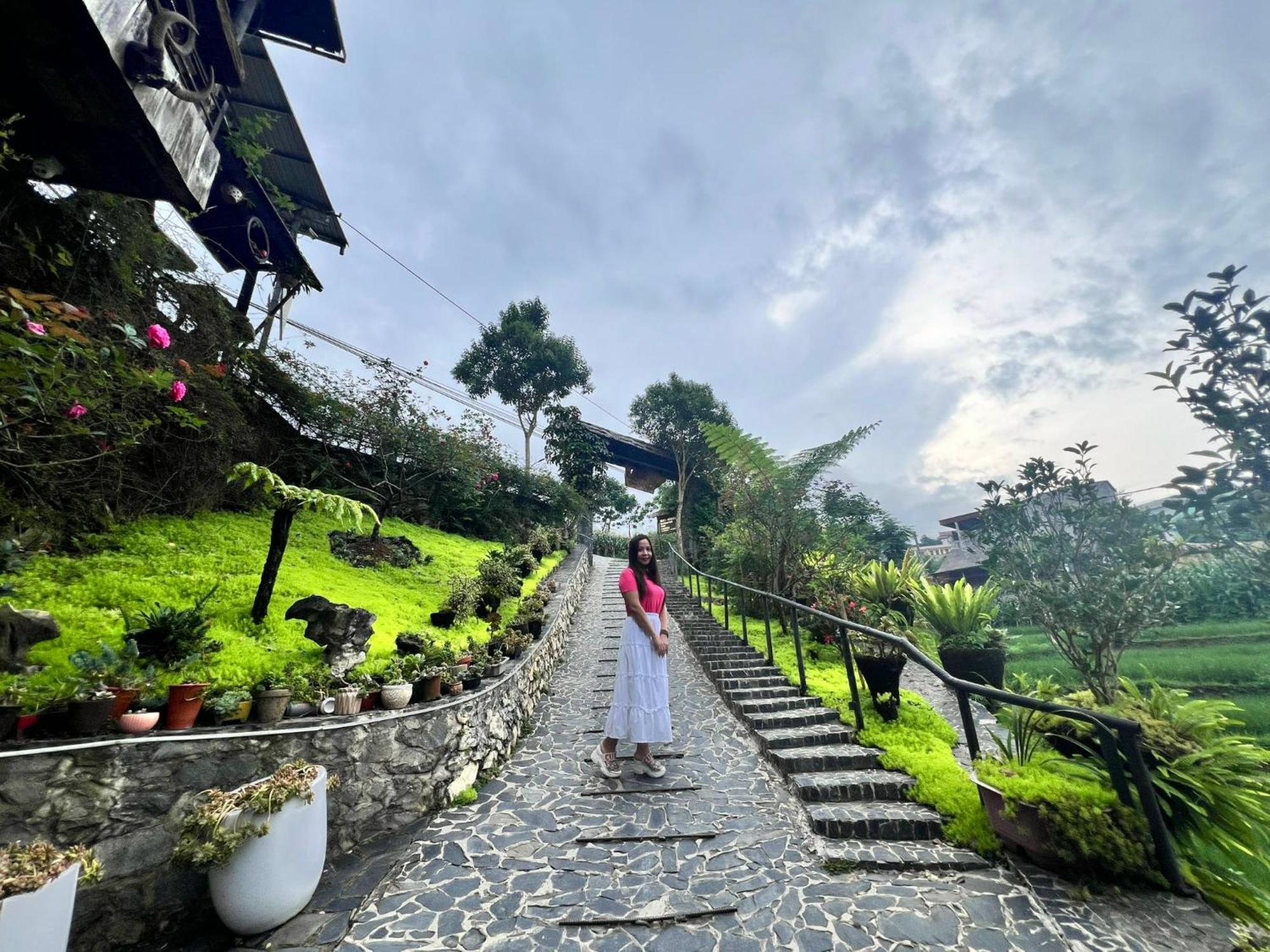 Mt House - Mountain & Terraced Fields View And Trekking Tour