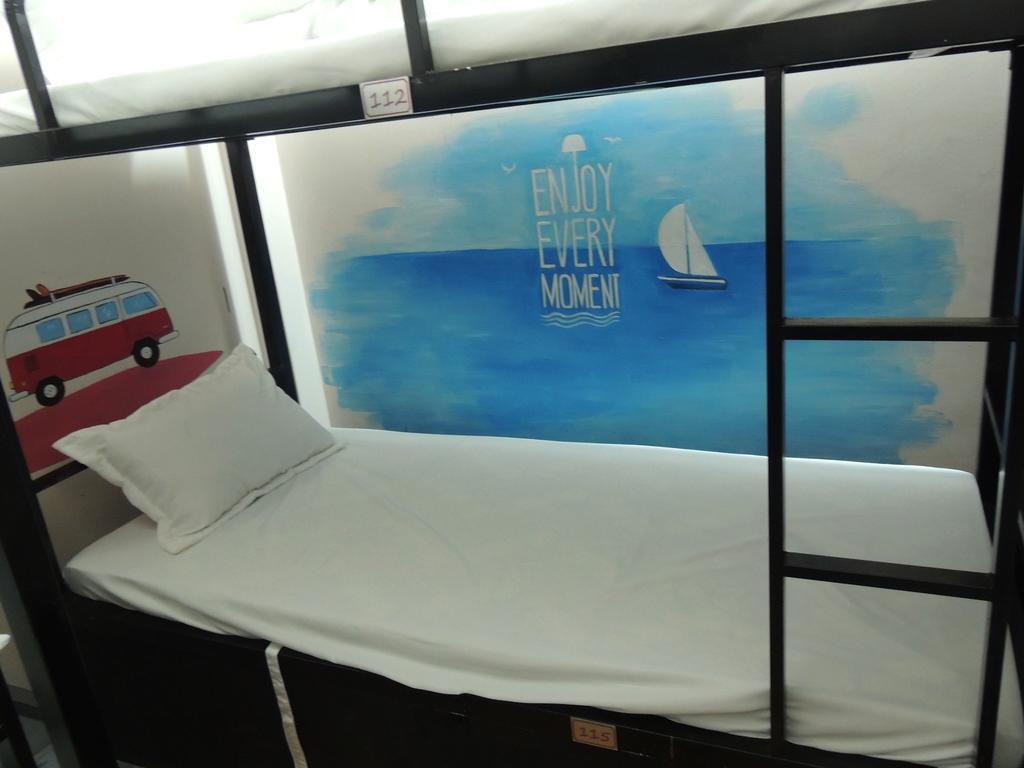 Halong Happy (adults Only) Hostel Ha Long
