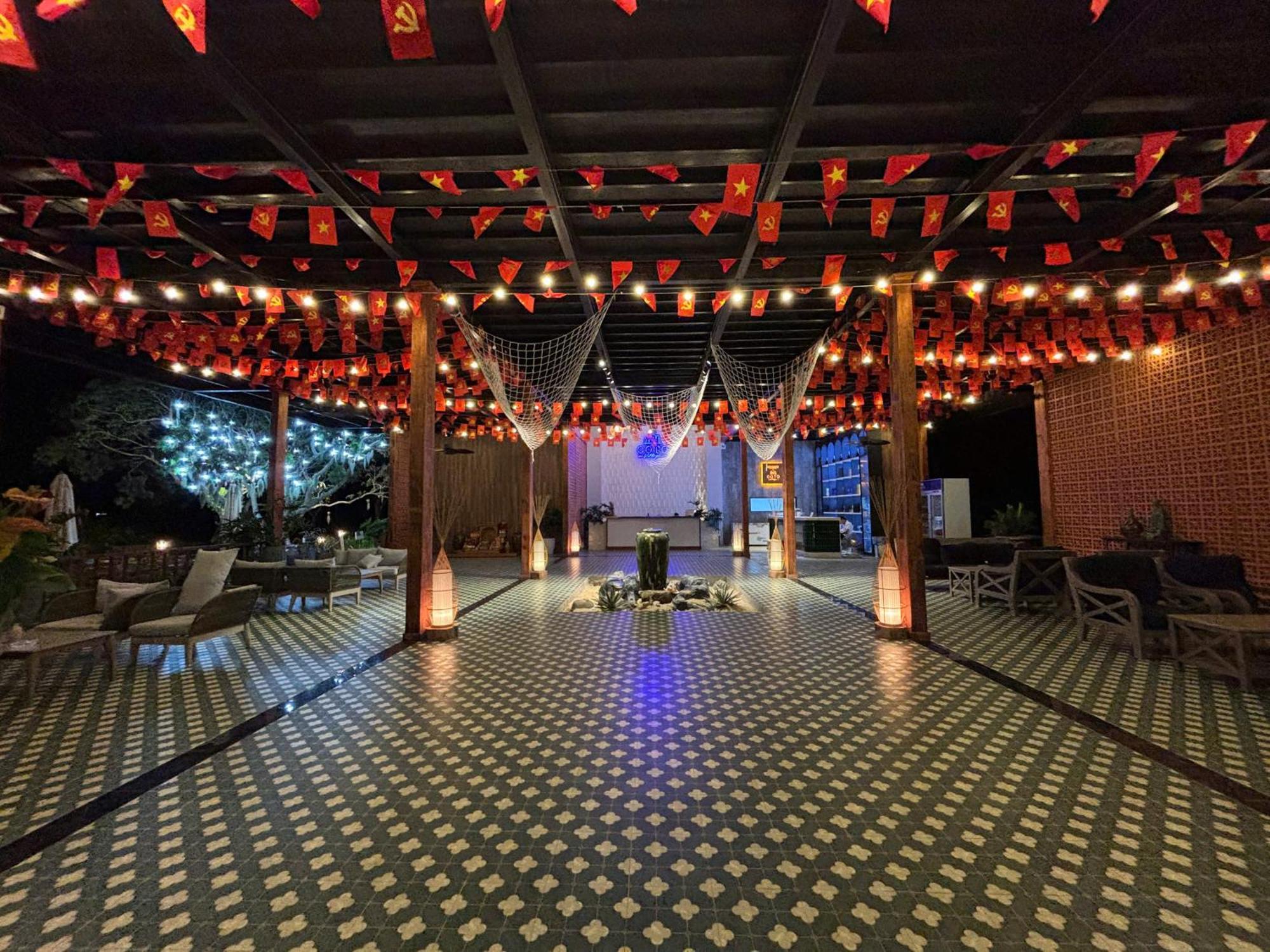 Coto Village & Restaurant *