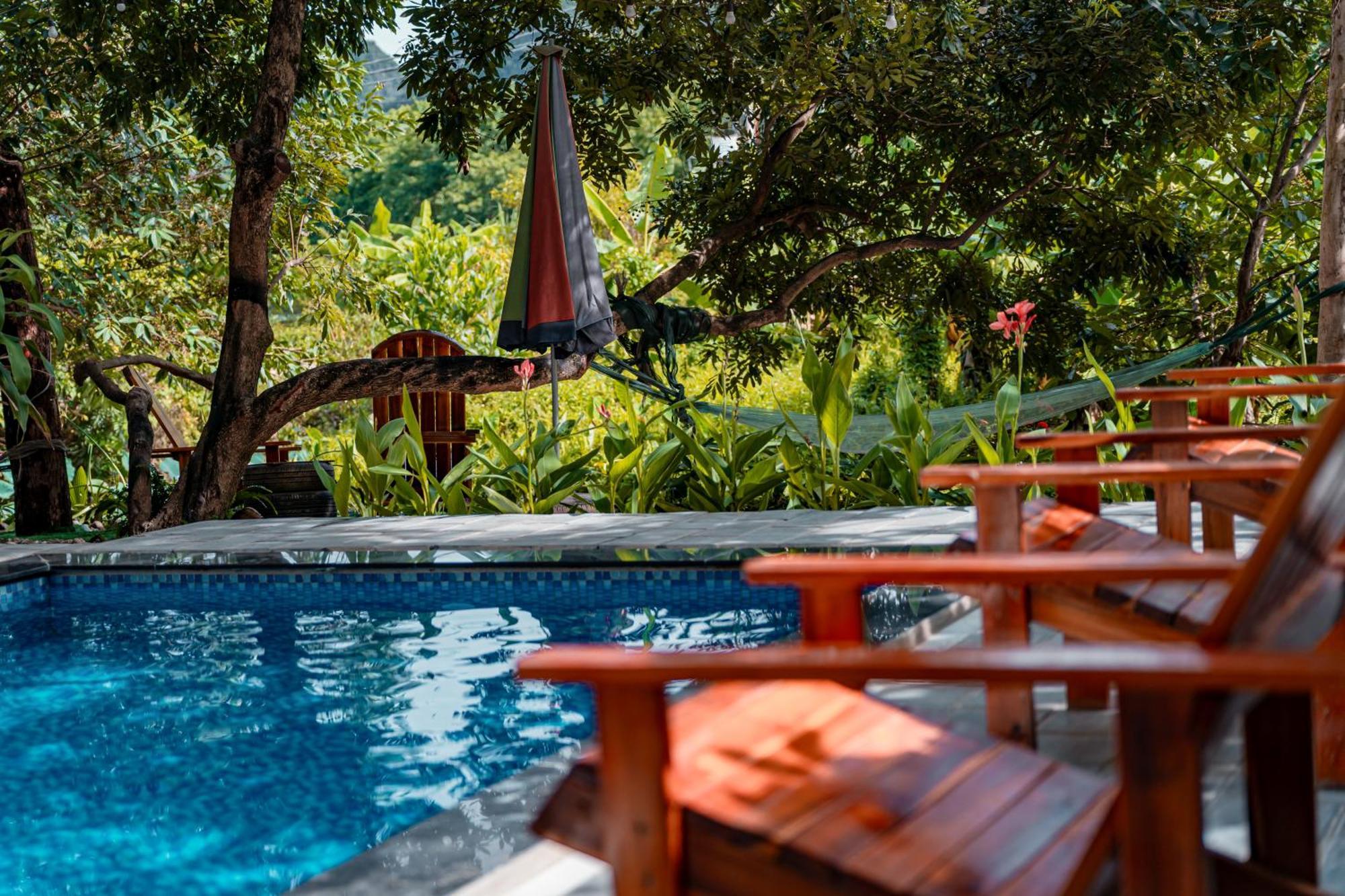 Trang An Freedom Hood Hostel *