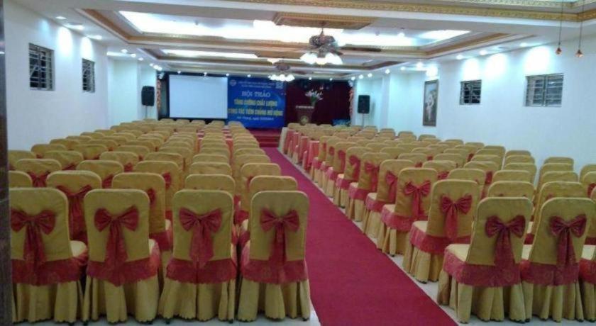 Classic Hoang Long Hotel 3*