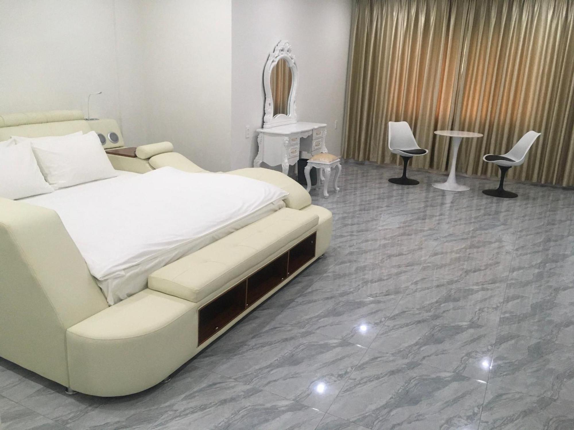 Dong Phuong 3*