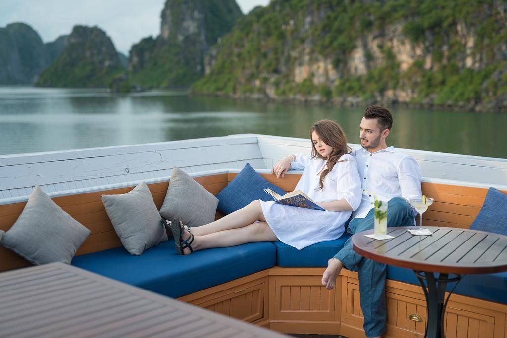 Paradise Sails Cruise  5*