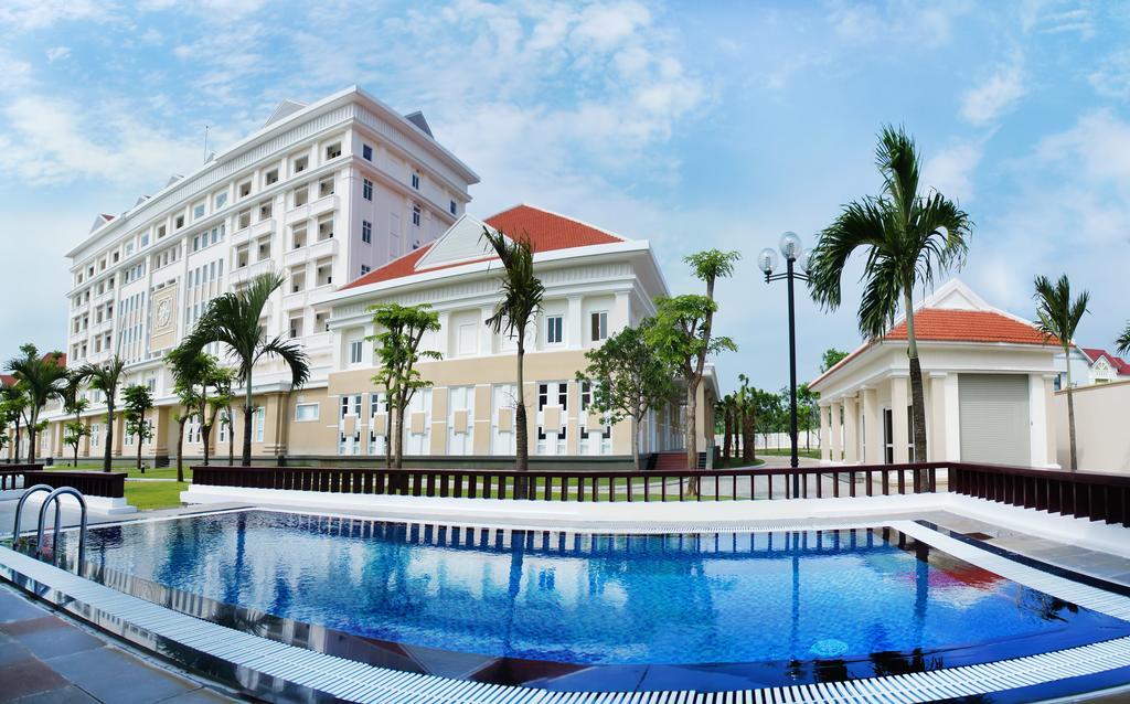 Ban Thach Riverside & Hotel