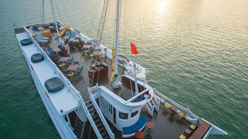 Paradise Sails Cruise 5*