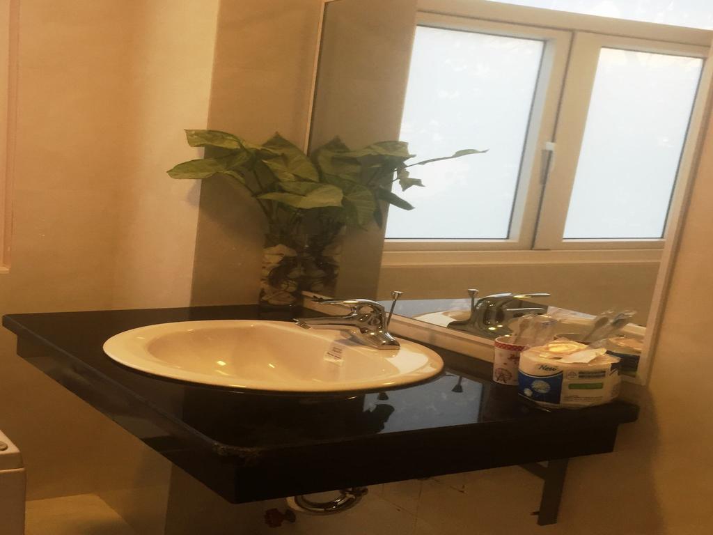 Binh Duong 2 2* Huế