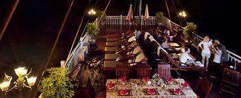 Glory Premium Cruises Hotel