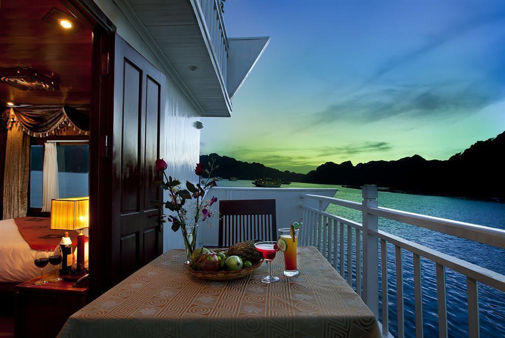Hotel Glory Premium Cruises 4*