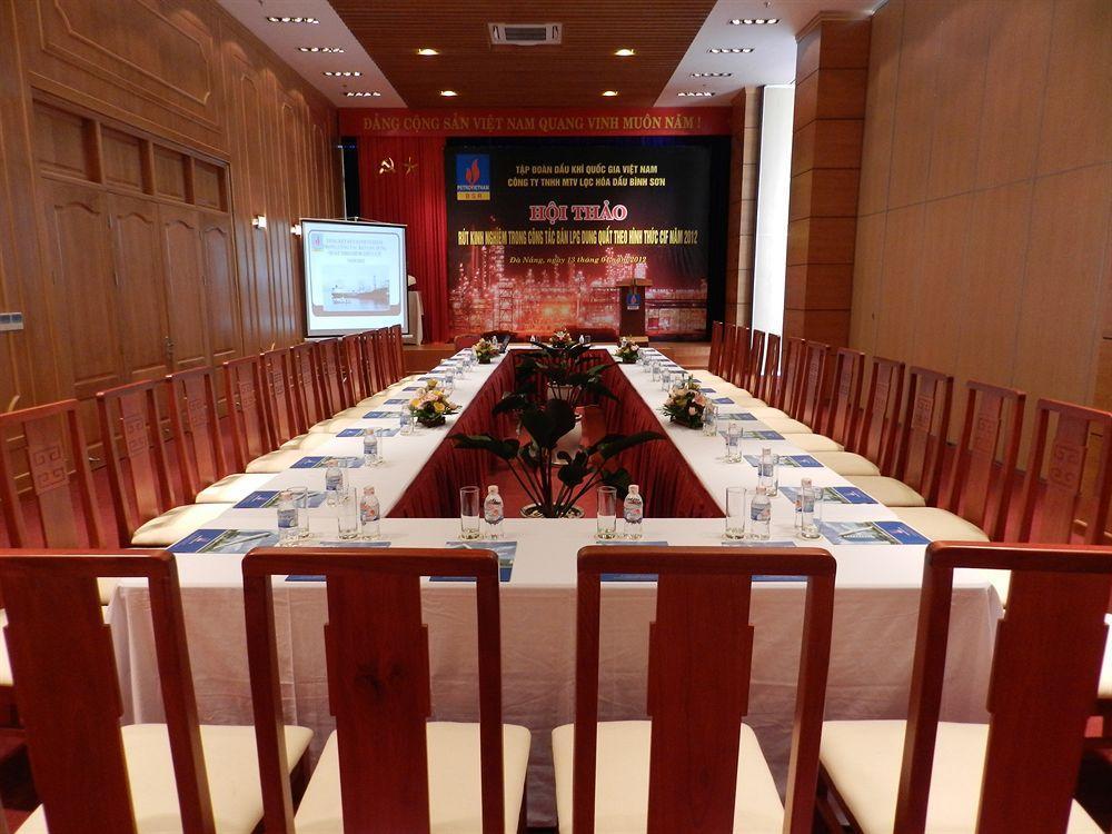 Dầu Khí 3*