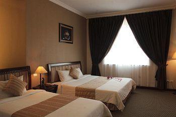 Hotel Aloha Halong