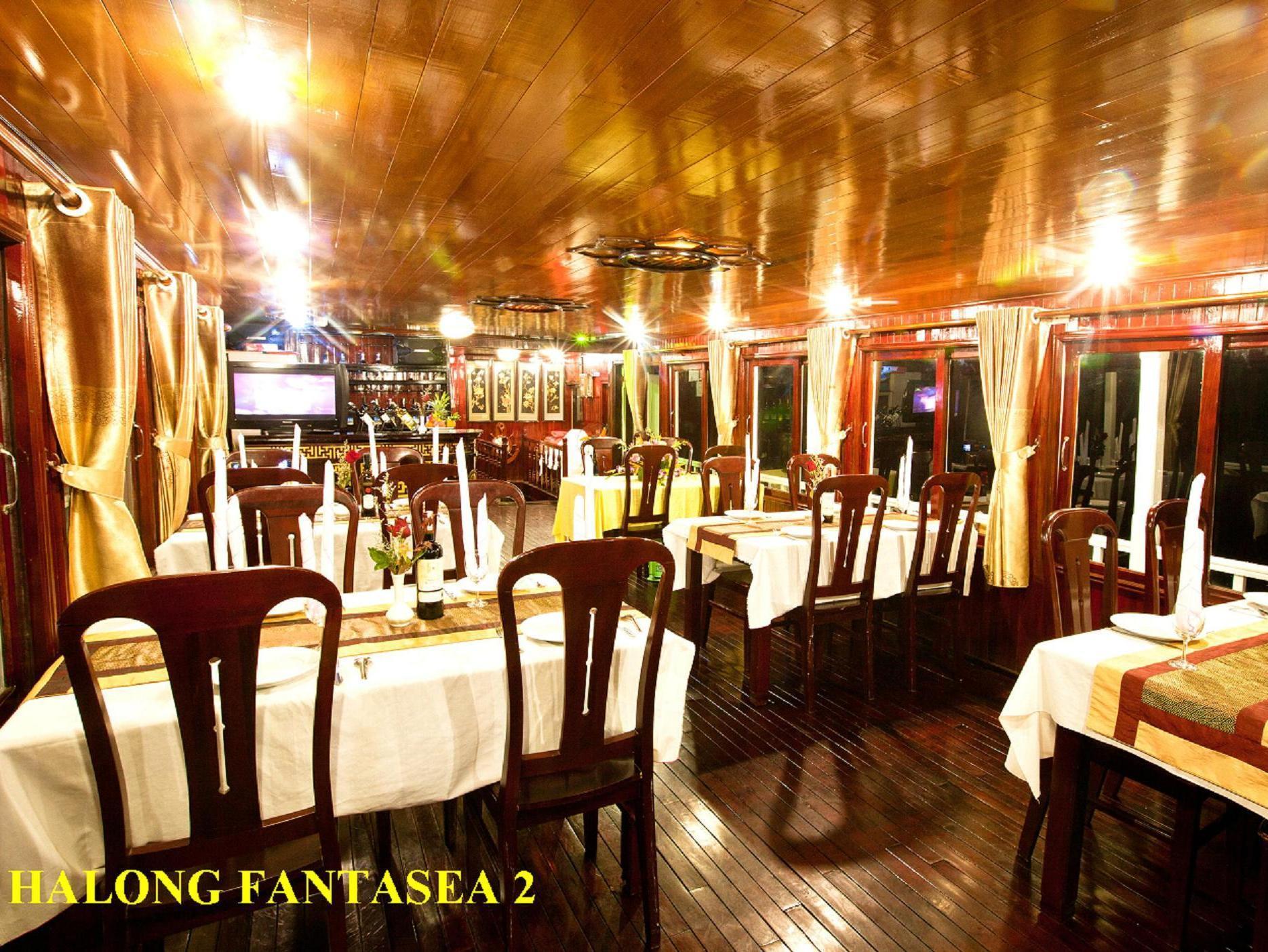 Du Thuyền Fantasea 