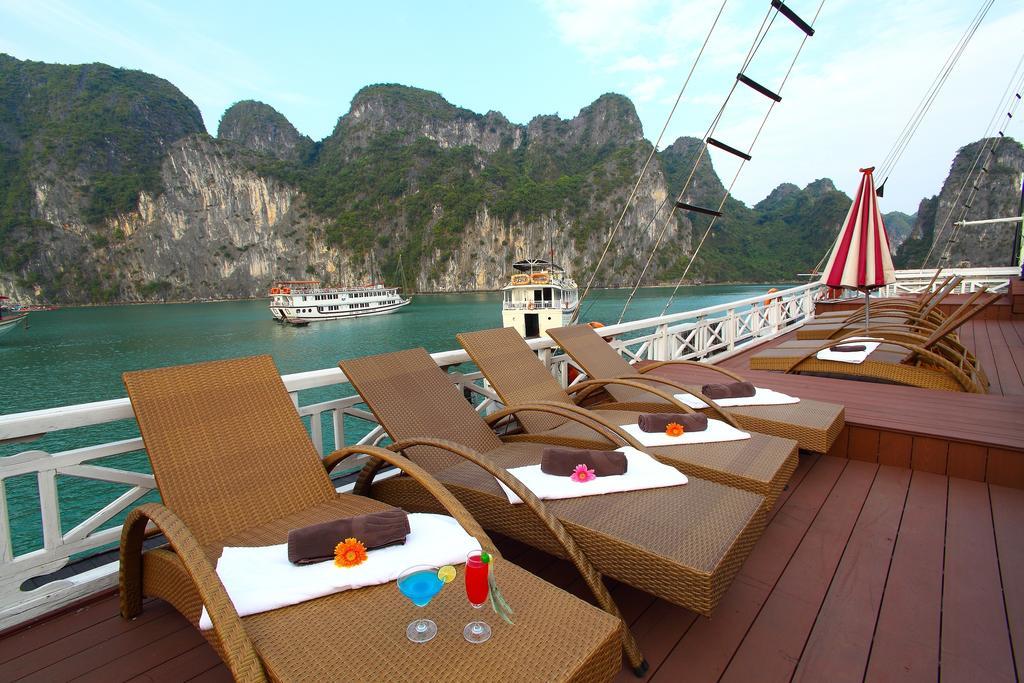 Sun Legend Cruise Botel Ha Long