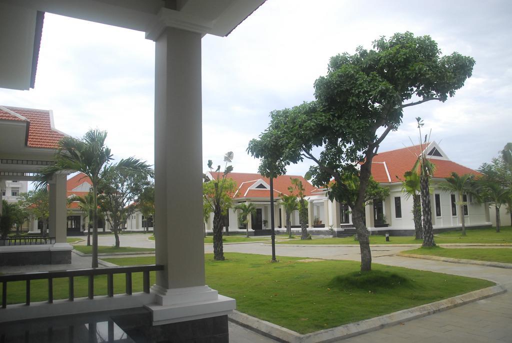 Ban Thach Riverside & Hotel