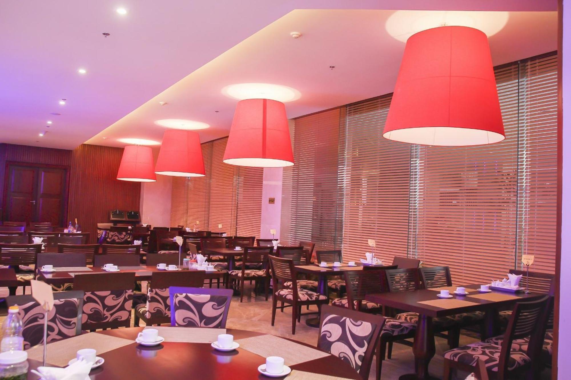 Khách sạn Quân đội - 1a Nguyễn Tri Phương 4*