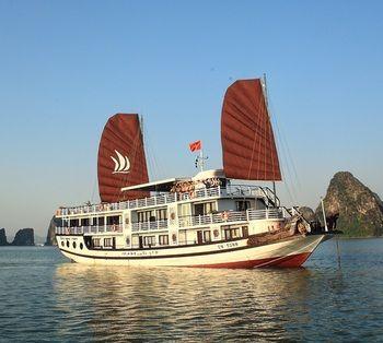  Halong Glory Legend Cruise 4*