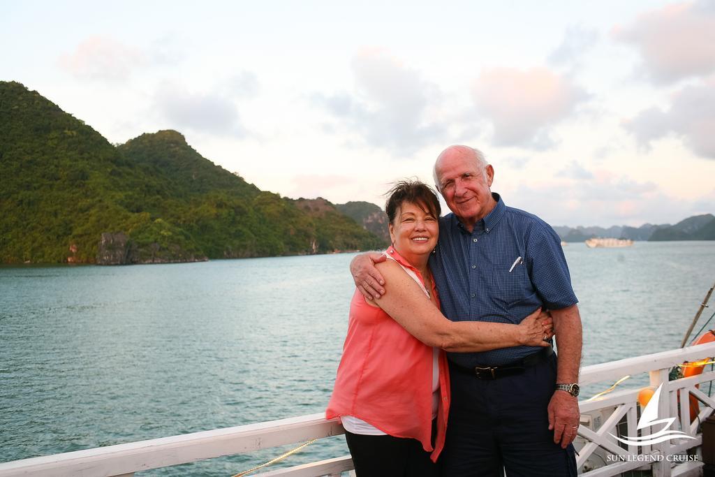 Botel Sun Legend Cruise Ha Long