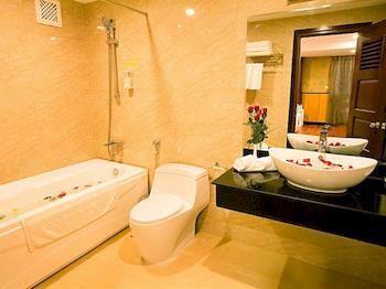 Hotel Golden Rain - Hoang Vu Nha Trang