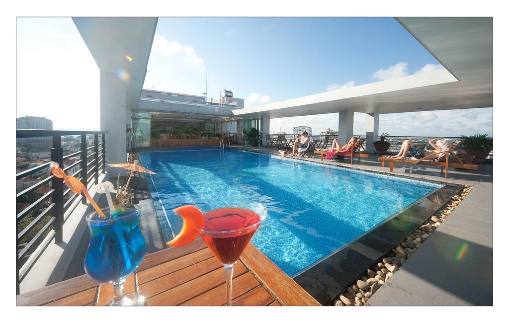Romance Khách sạn 4*