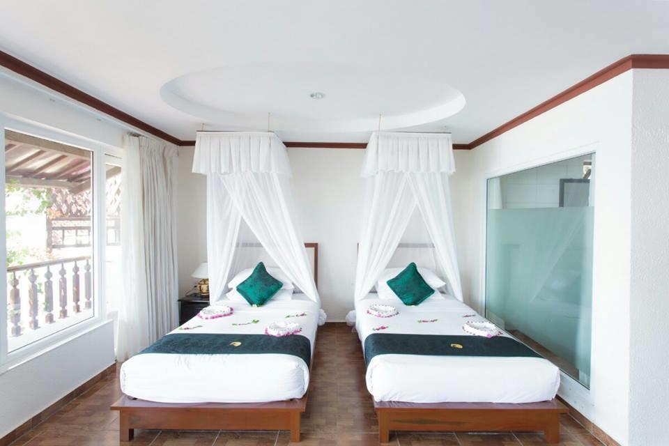 Rock Water Bay Resort 4*