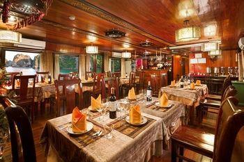 Lapinta Boutique Cruises  4*