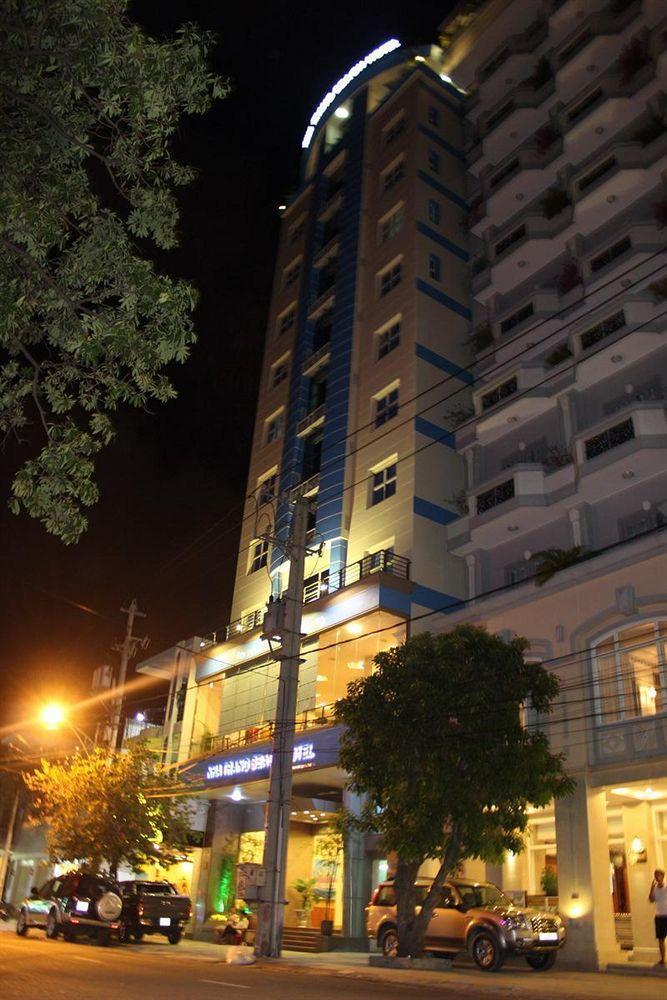 Nha Trang Beach Hotel