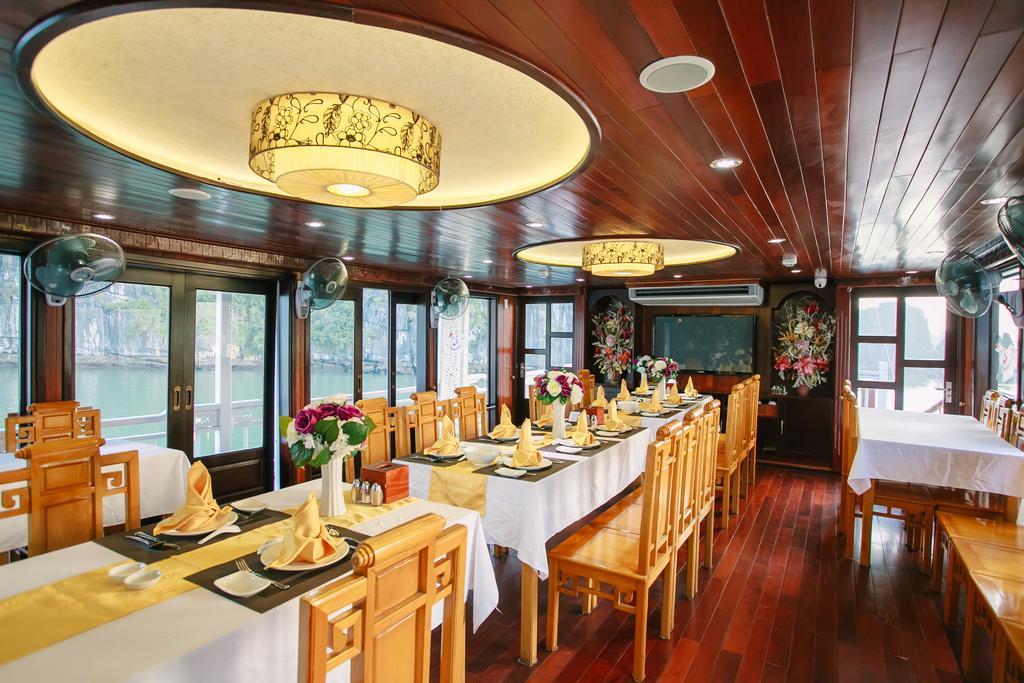 Viola Cruise Halong Bay 