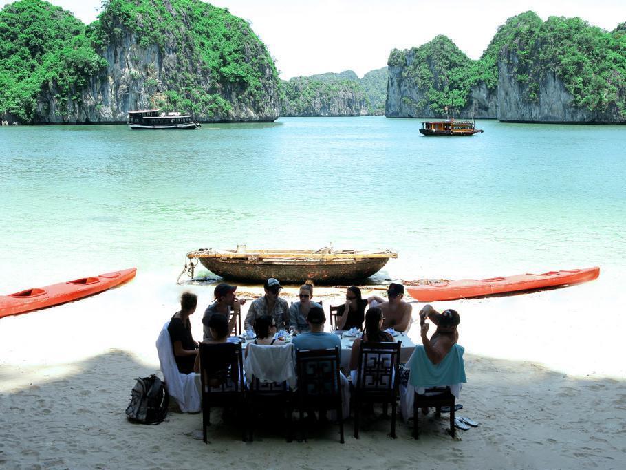 Du Thuyền Paloma Cruise Hạ Long