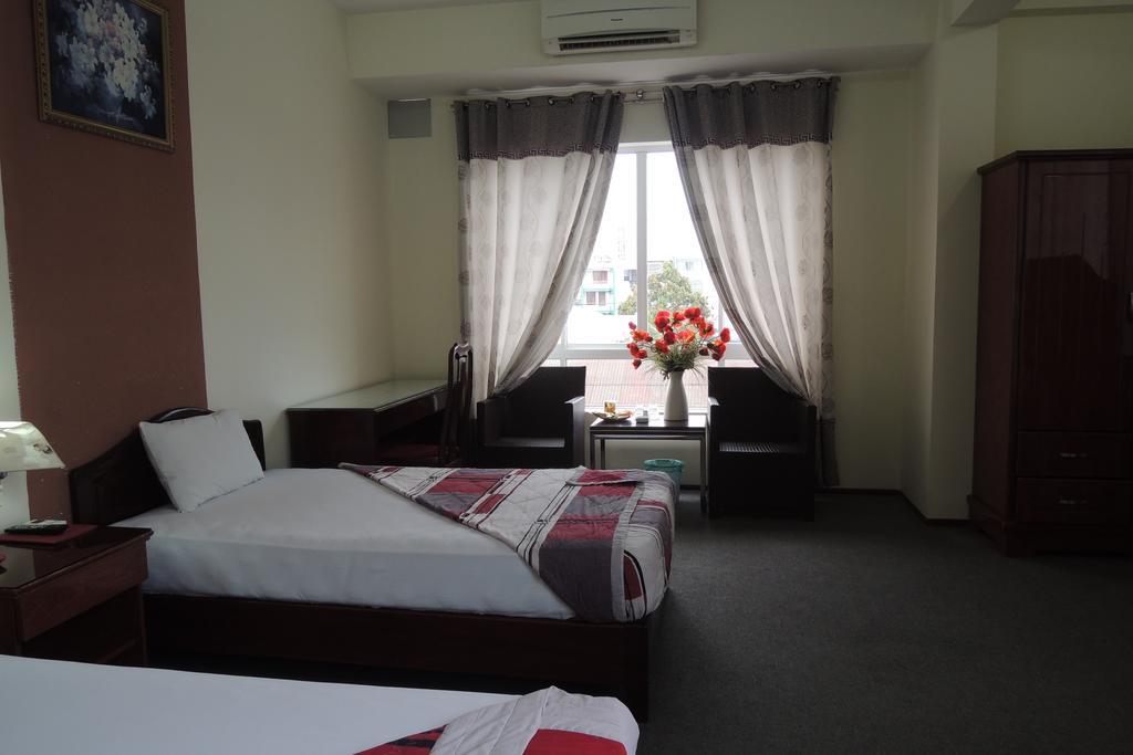 C30 Glory Hotel