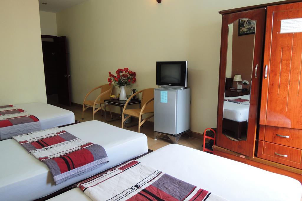 C30 Glory Hotel