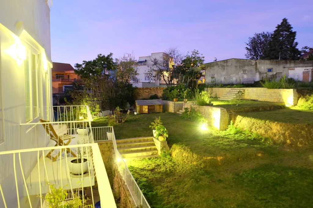 Lu Tan Bed & Breakfast