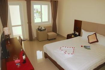 Ban Thach Riverside & 4* Tam Ky