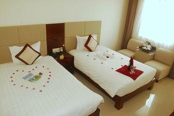Ban Thach Riverside & Hotel
