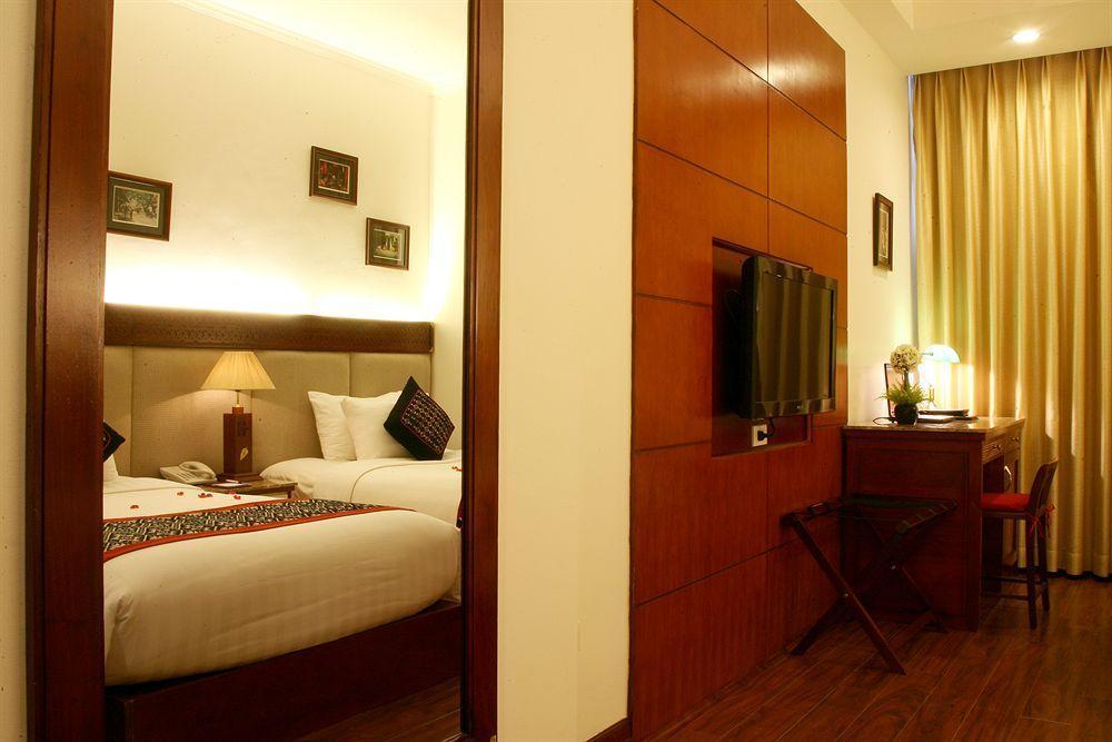 Hotel E Luxury & Restaurant Hanoi