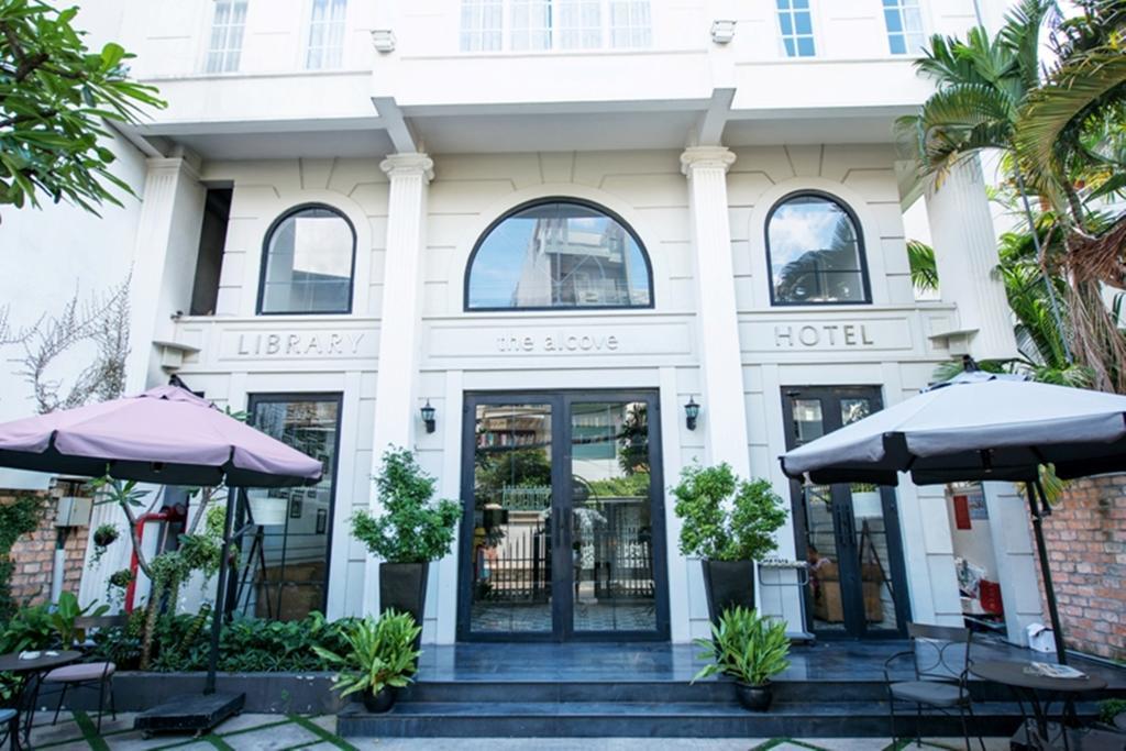 Khách sạn The Alcove Library 3*