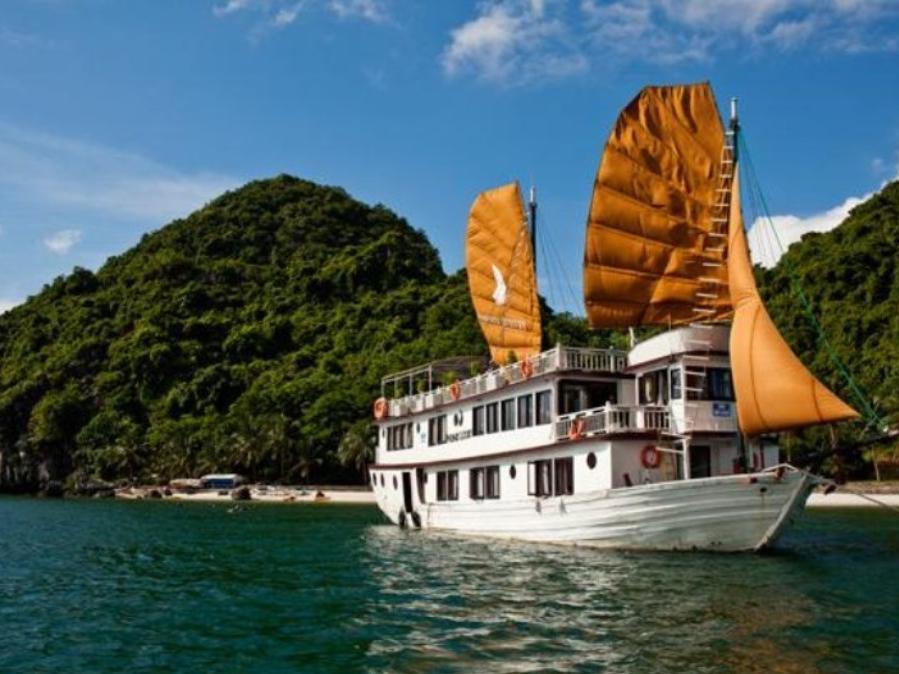 Phoenix Luxury Cruise Ha Long