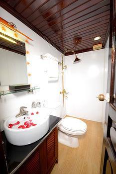 Imperial Junk Halong 3*