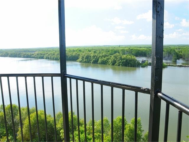 River Ray Estates