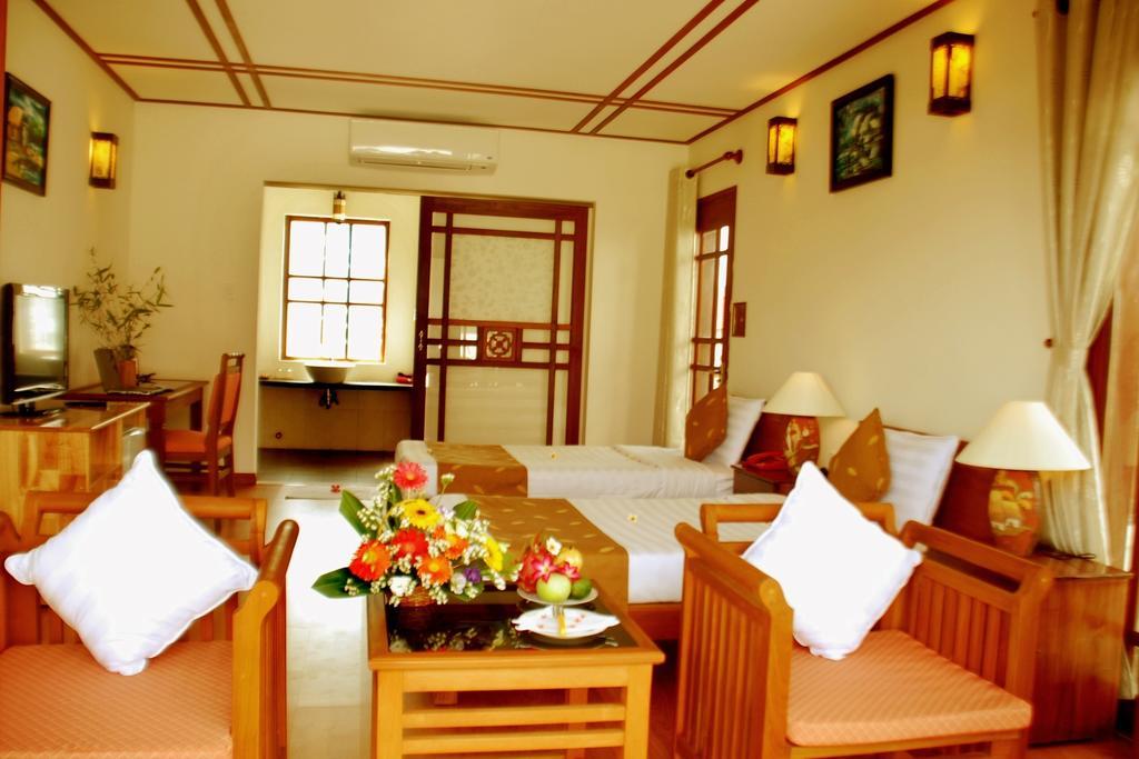 Khách sạn Riverside Bamboo Hội An