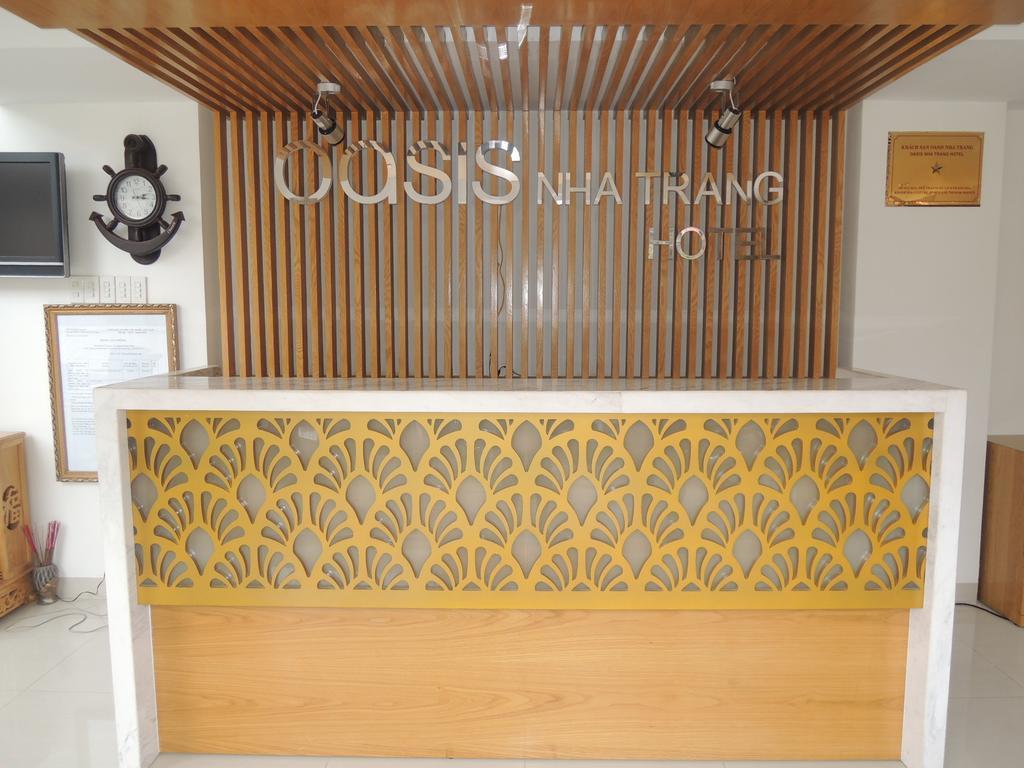 Oasis Hotel *