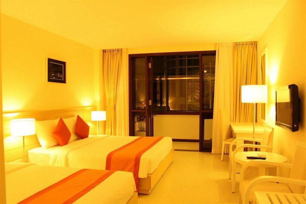 Hotel Nhi Phi 3*