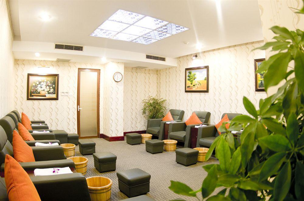 Aloha Halong Hotel