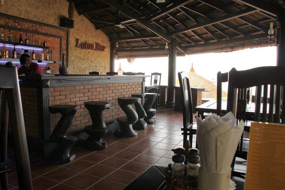 Lotus Village Resort Mũi Né