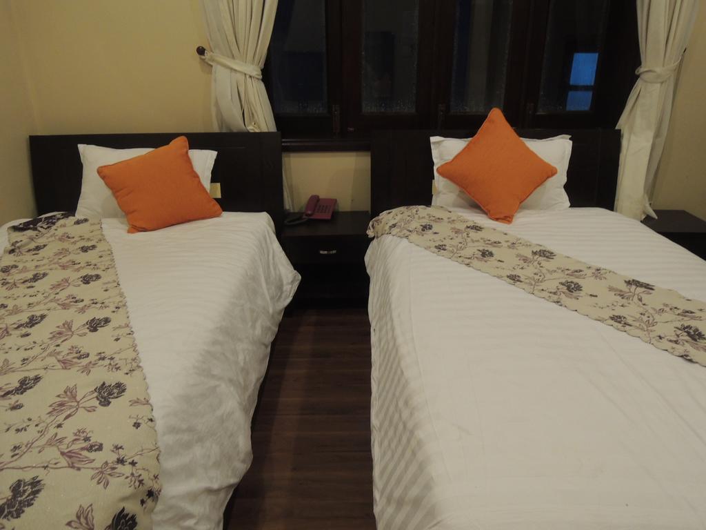 Nhat Huy Hotel 2*